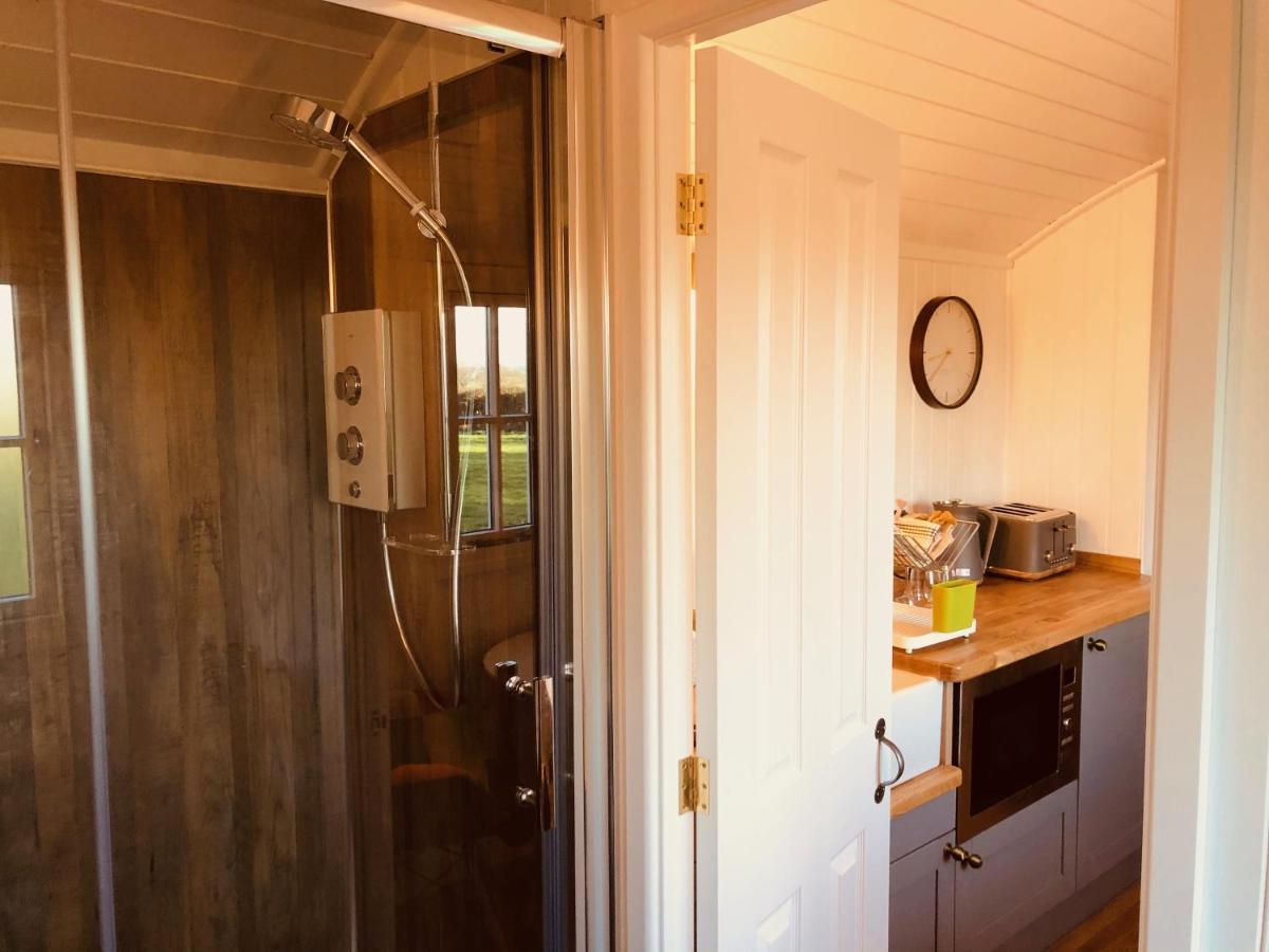 Somerleyton Meadows - The Hideaway Hut & Hot Tub Herringfleet Exterior foto